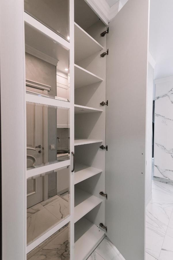 Royal Tower Vip Smart Apartments 3 Kiev Esterno foto